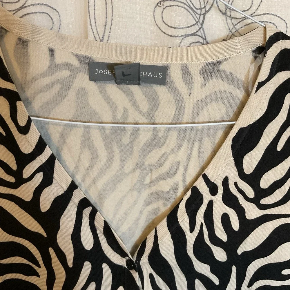 Women's Josephine Chaus Silk Blend Animal Print Button Up Cardigan‎ Size Medium